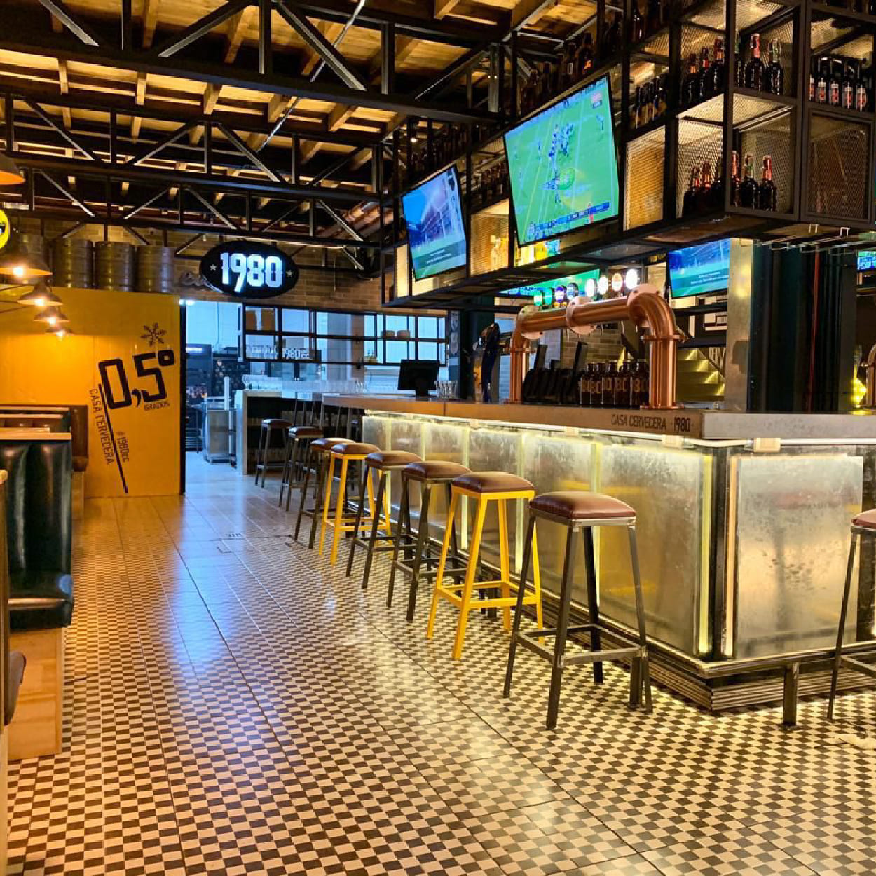 Piwke Patagonia Proyectos Corporativos 1980 galería_Mesa de trabajo 1